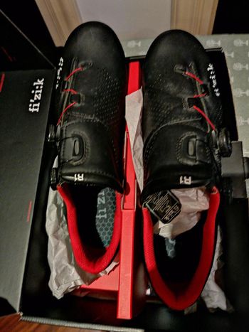 Used Fizik R1B bike — image 3 of 6