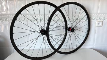 EQUUS Perfil 27mm DT Swiss 240s 2024 Wheels usato