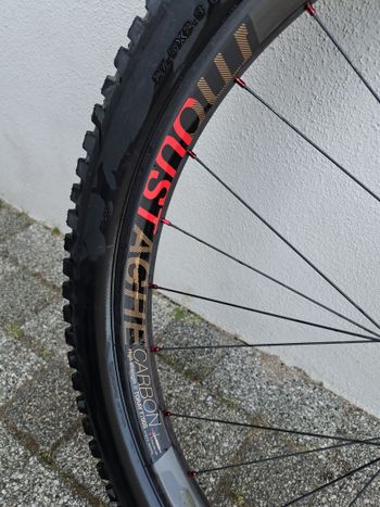 Moustache Just Carbon 2022 bike usato — immagine 2 di 3