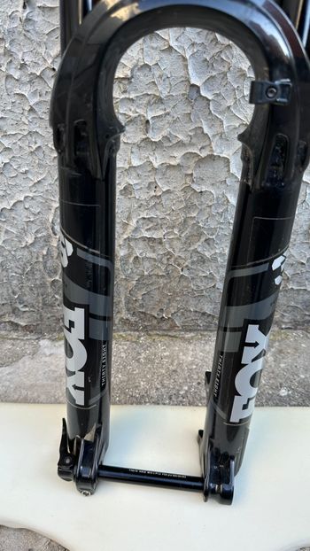 Used Fox Performance 38 170mm 2024 bike — image 2 of 8