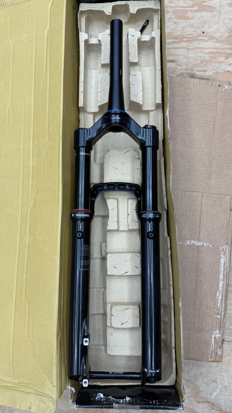 Used Rock Shox Pike 2024 bike — image 2 of 4