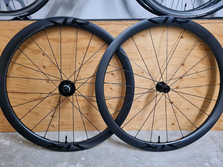 Używany Giant SLR0 40 2025 bike — zdjęcie 1 z 5