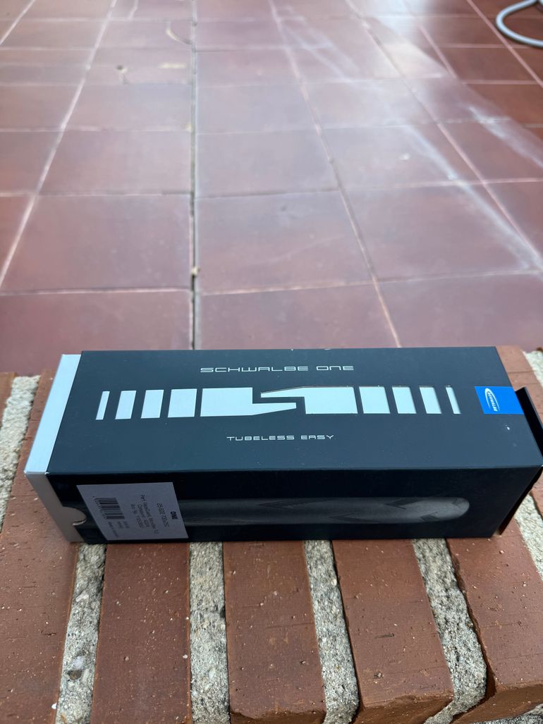 Used Schwalbe ONE 2021 bike — image 1 of 2