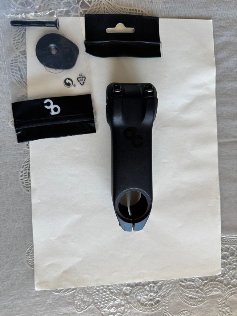 Brugt Orbea Orca 2024 bike — billede 2 af 4