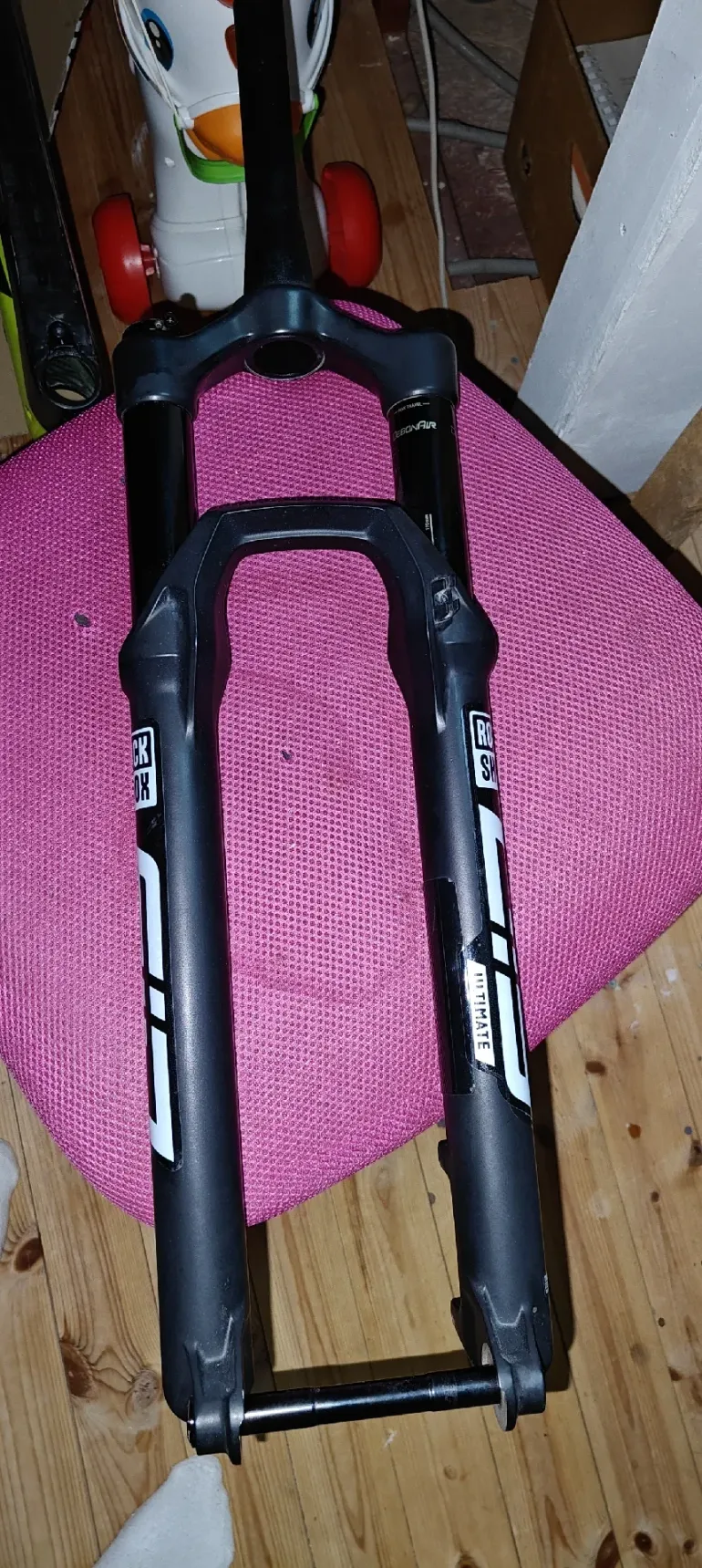 Remote Stand Cycle Brugt RockShox SID SELECT 120mm Hadlebar remote – € 400 | buycycle