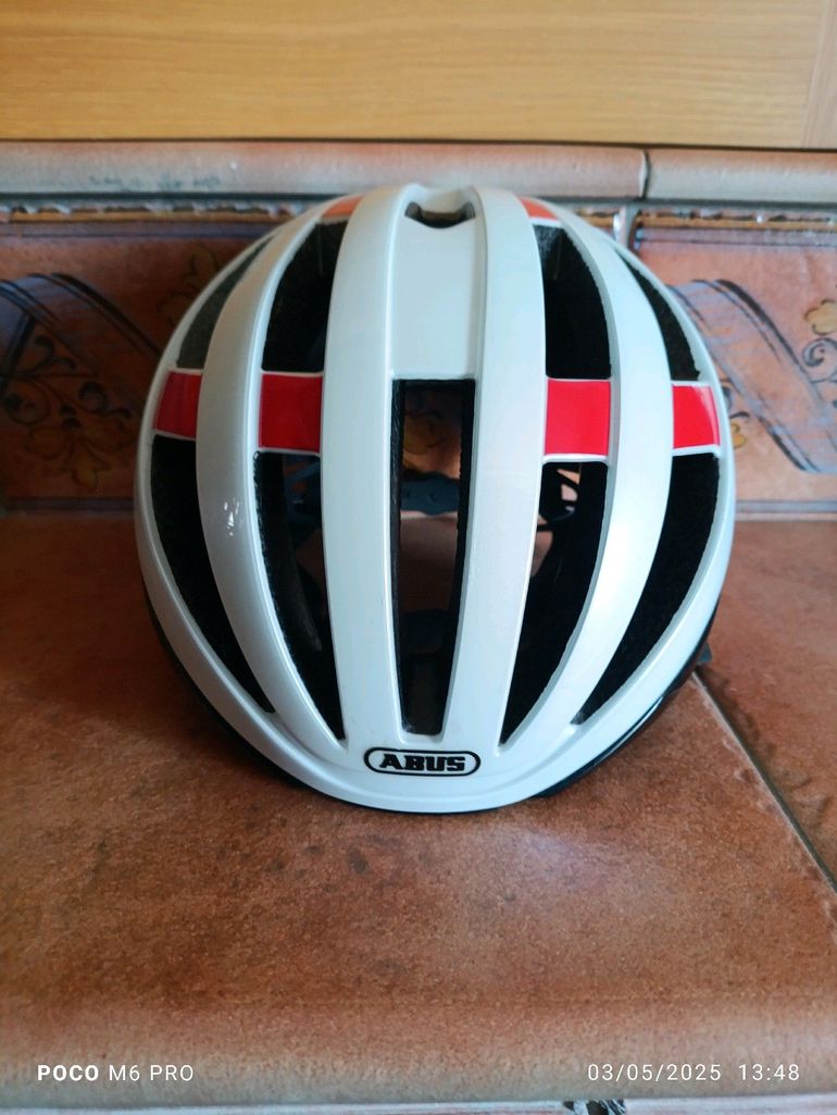 Używany Abus Viantor 2018 bike — zdjęcie 1 z 4