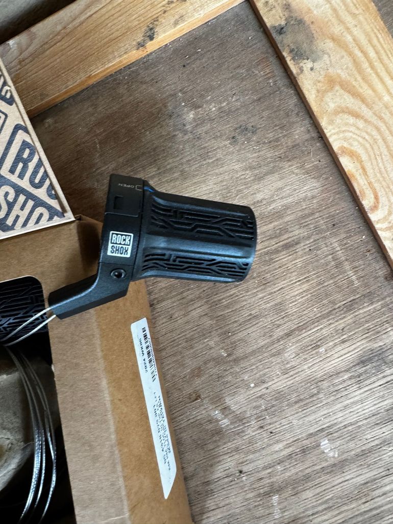 Used RockShox Remote Twistloc Ultimate 3P Handvatten 2024 bike — image 3 of 5