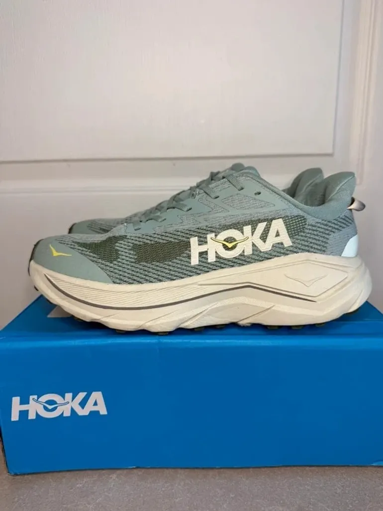 Used Hoka Challenger 8 – € 75 | buycycle