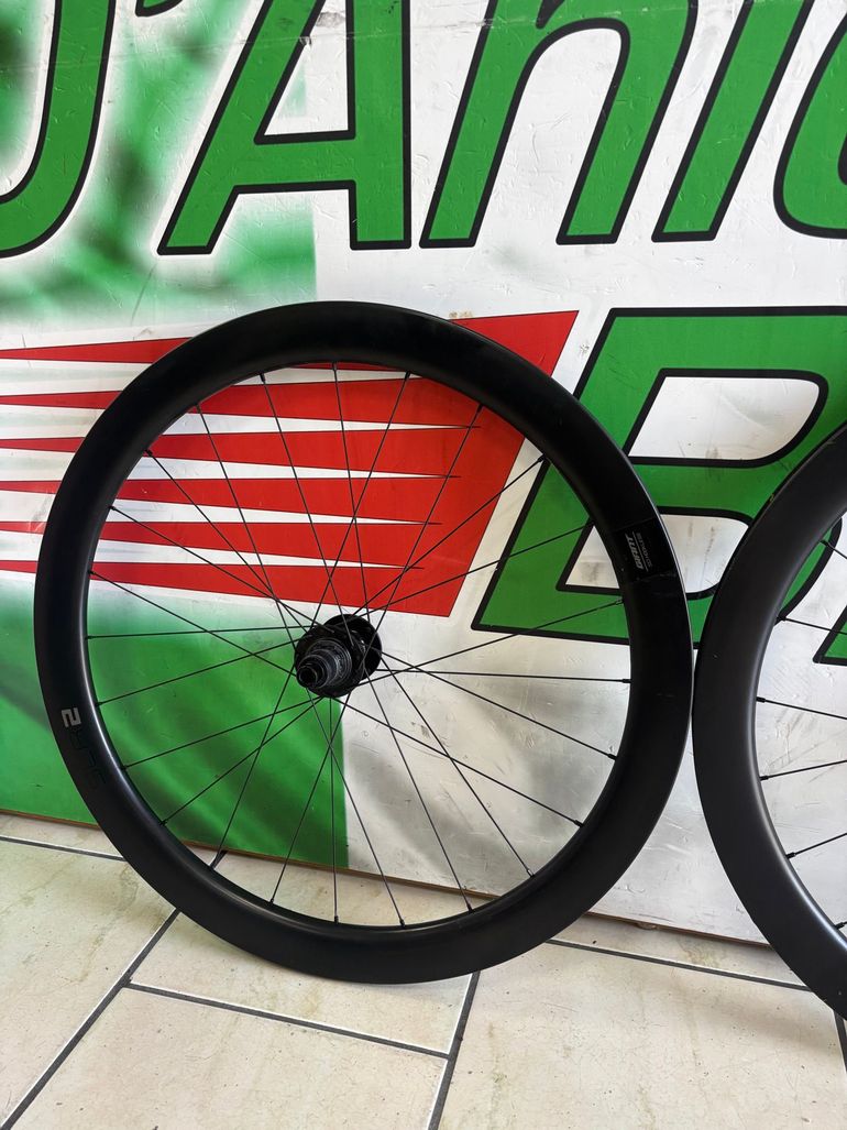 Używany Giant slr2 42 2025 bike — zdjęcie 3 z 7