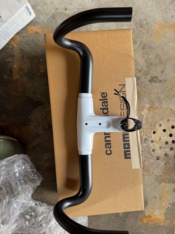 Used Bmc Teammachine ICS Cockpit Handlebars 42 2023 bike — image 4 of 4