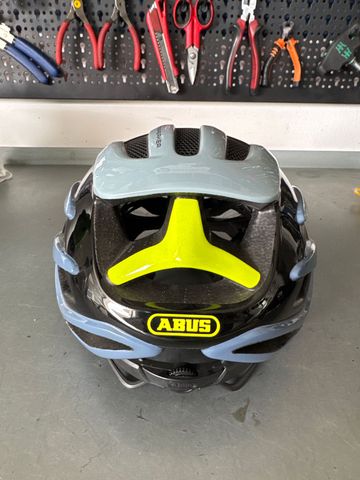 Gebrauchtes ABUS Casco AirBreaker 2024 bike — Bild 2 von 4