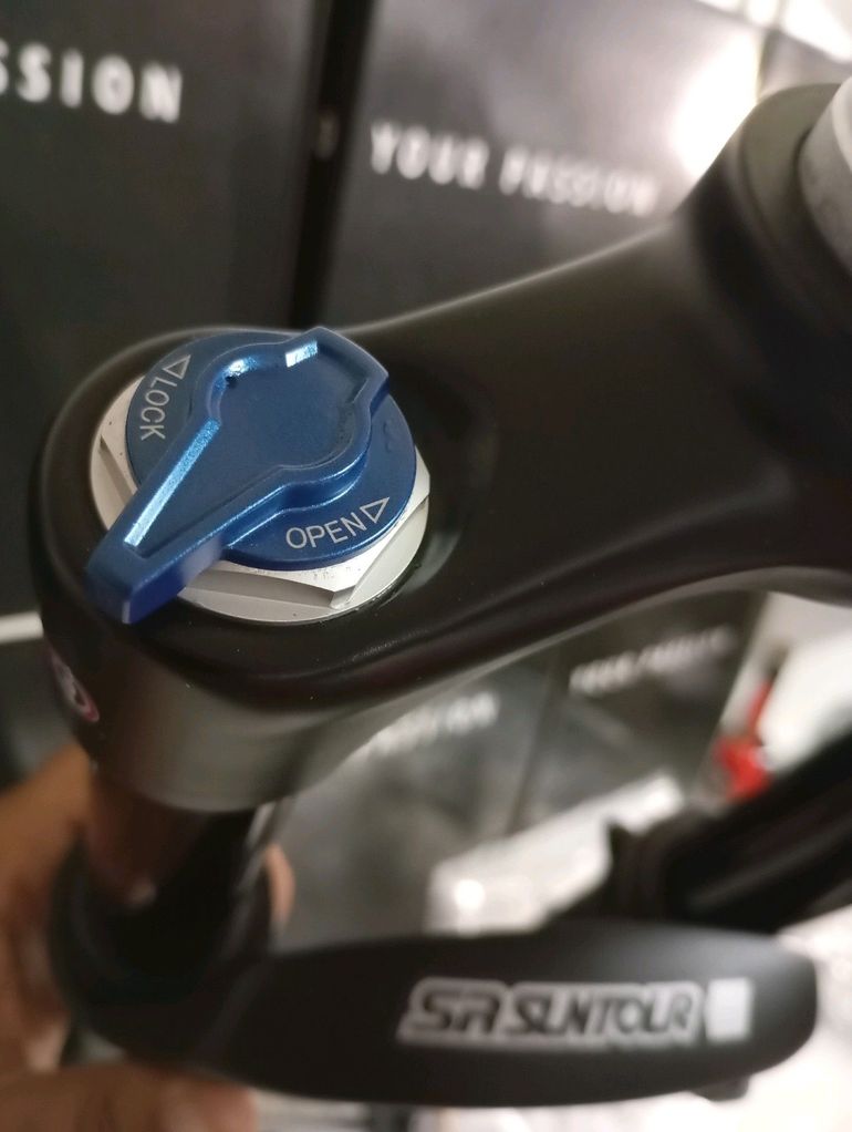 Brugt suntour raidon 32 2023 bike — billede 10 af 12