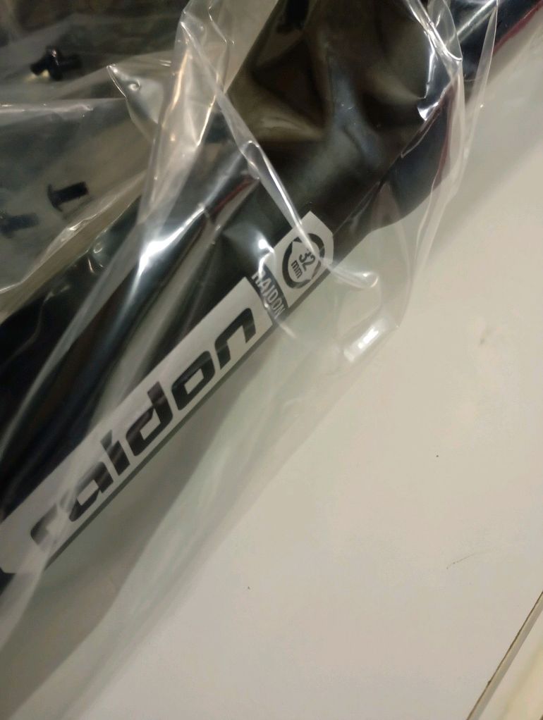 Brugt suntour raidon 32 2023 bike — billede 4 af 12