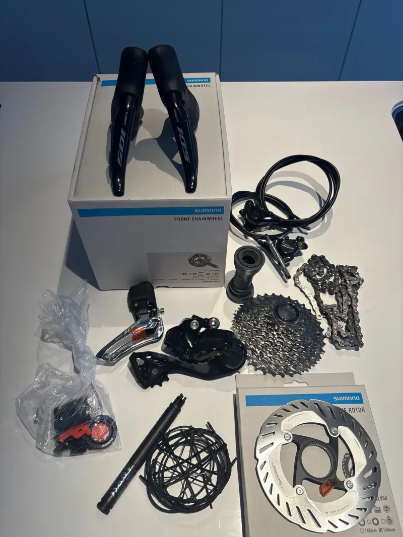 Gebrauchtes Shimano 105 R7100 Groupset DI2 2026 Groupset