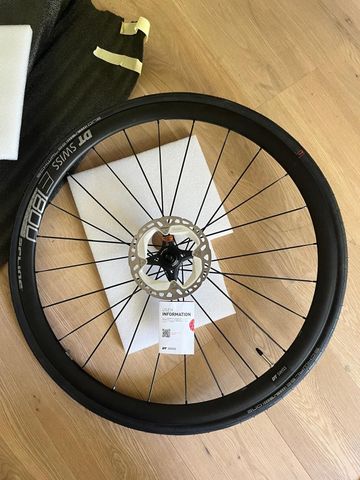 Tweedehands Dt Swiss spline e1800 bike — afbeelding 4 van 6