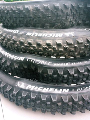 Michelin 2 enduro front - 1 wild grip'r - 1 wild grip'r advenced Tyres & Tubes usato