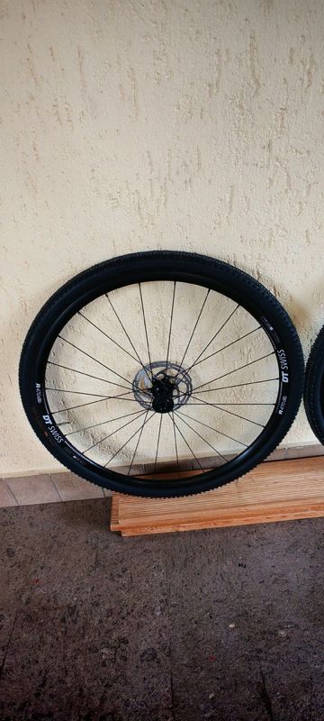 Brugt Dt Swiss dt 470 disco 2019 bike — billede 5 af 6