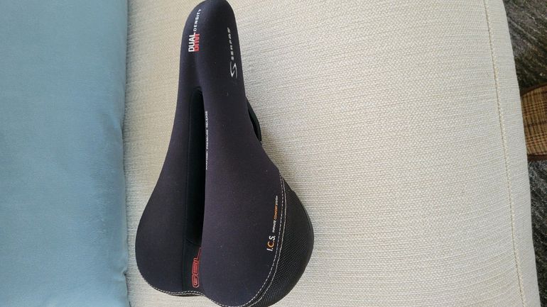 Used serfas Dual density saddle with cutout and gel pad. 2023 bike — image 3 of 3