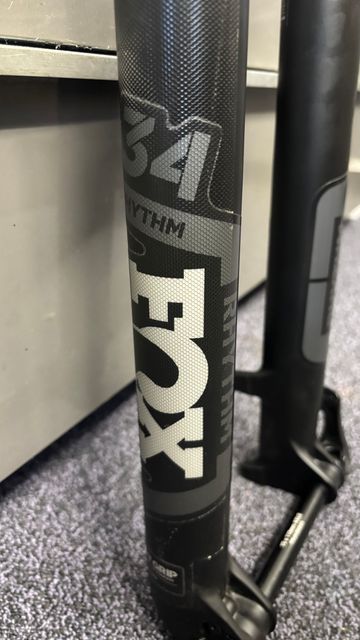 Gebrauchtes Fox 34 RHYTHM 150MM 29" 2024 bike — Bild 4 von 4