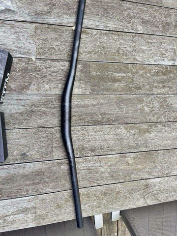 Used Race Face era 35 2025 bike — image 2 of 5