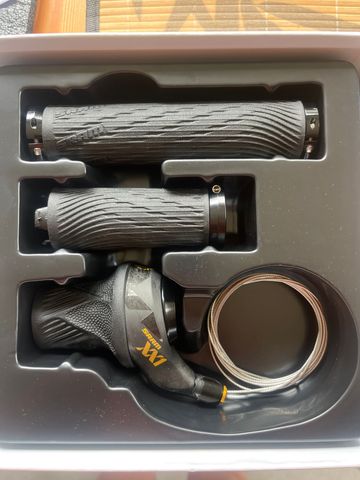 Used Sram AM SL XX1 Eagle Grip Shift 2024 Drivetrain & Pedals