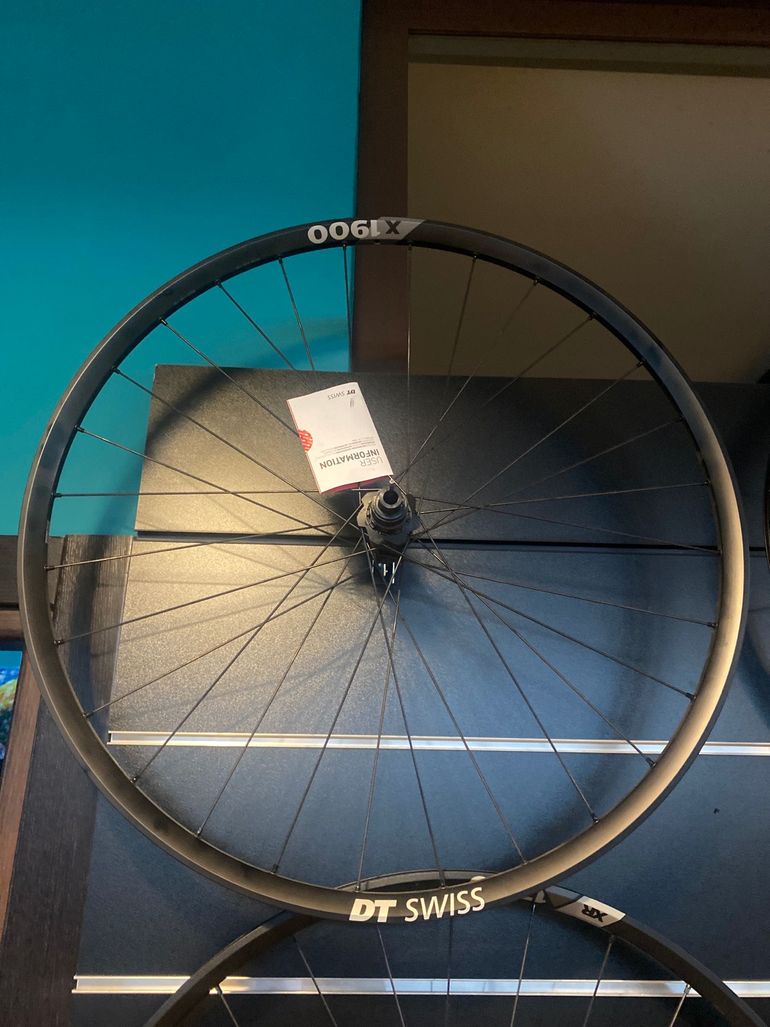 Dt Swiss x1900 2024