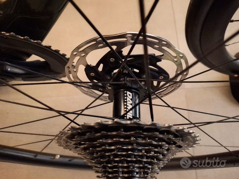 Used damil DR21 carbon tubolar 2022 bike — image 4 of 5