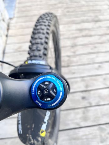 Brugt Fox élite grip x2 2025 bike — billede 2 af 6