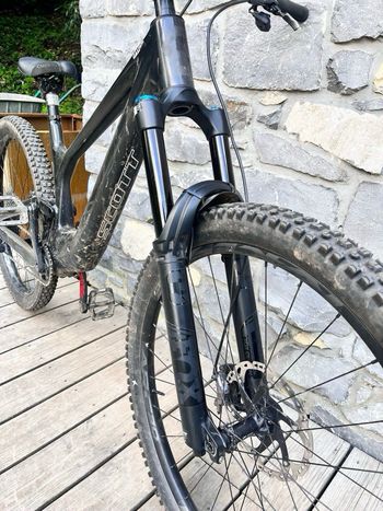 Brugt Fox élite grip x2 2025 bike — billede 4 af 6