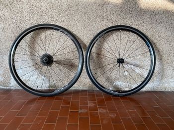 Used Shimano R5 2020 bike — image 1 of 4