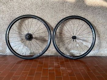 Used Shimano R5 2020 bike — image 2 of 4