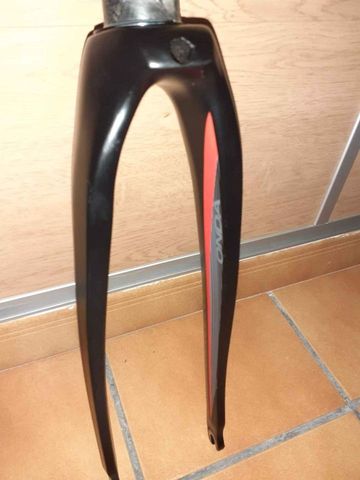 Brugt Pinarello omda carbono Toraica 1100 2017 Fork