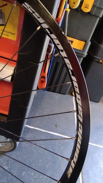 Used Atomic laboratories Sram 12mm bike — image 12 of 15