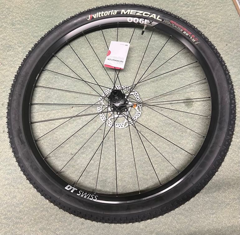 Used Dt Swiss X1900 bike — image 3 of 3