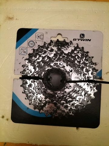 Used Decathlon cassetta V10. 1-36 2025 Drivetrain & Pedals