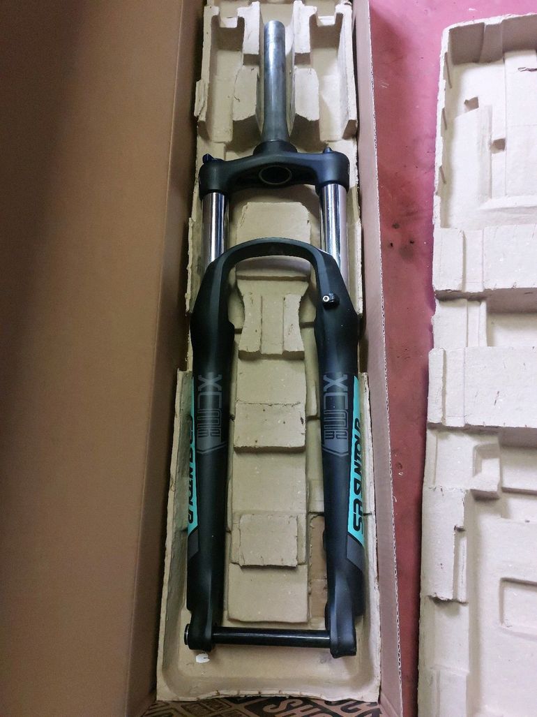 Used suntur SR Suntour XCM32 Boost NLO DS 29" 120mm 2021 bike — image 1 of 2