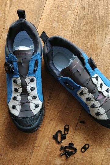 Autre Chaussures de vélo VTT pour pédales automatiques T39 2024 Cycling Shoes usato