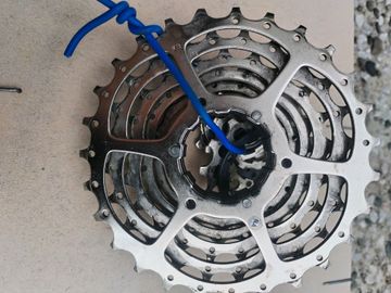 Used Shimano hg50-9 bike — image 3 of 4