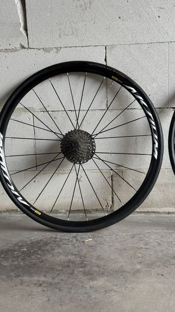 Brugt Mavic axium 2022 bike — billede 4 af 5