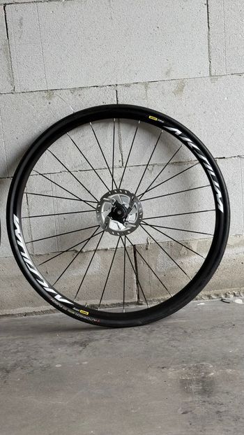 Brugt Mavic axium 2022 bike — billede 3 af 5