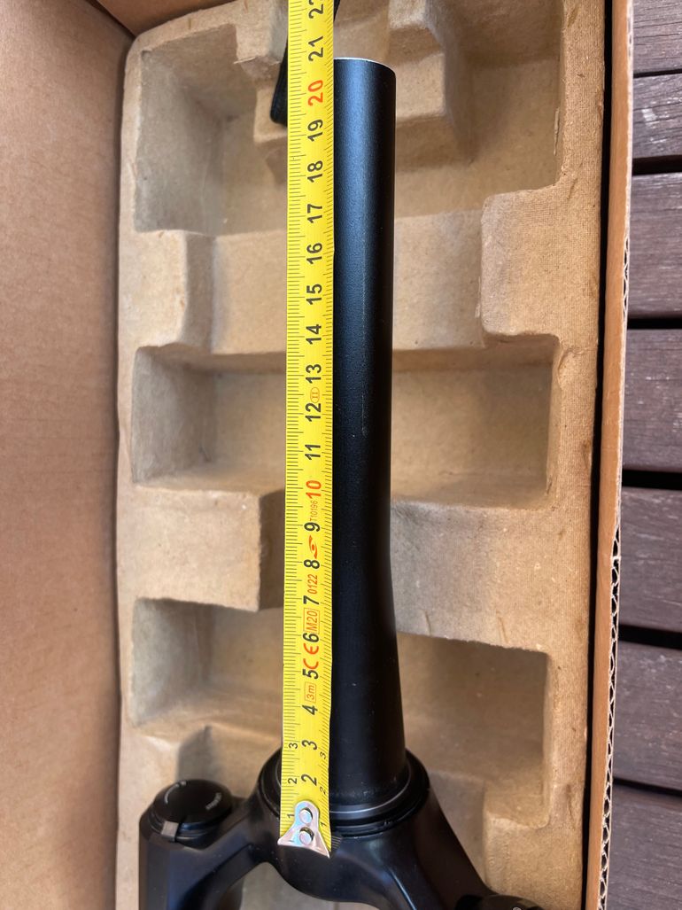Used RockShox Rudy xplr ultimate 2024 bike — image 11 of 12