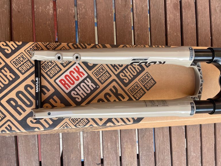 Used RockShox Rudy xplr ultimate 2024 bike — image 6 of 12