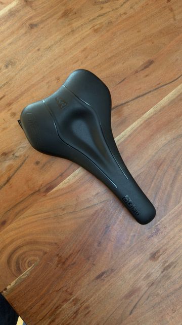 Sq Lab 612 ERGOWAVE R 2023 Saddles & Seatposts usato