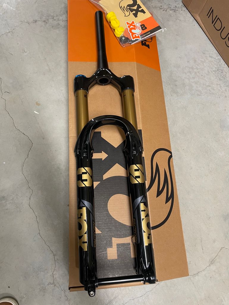 Used Fox 38 Factory Grip X2 180mm 2026 bike — image 3 of 6
