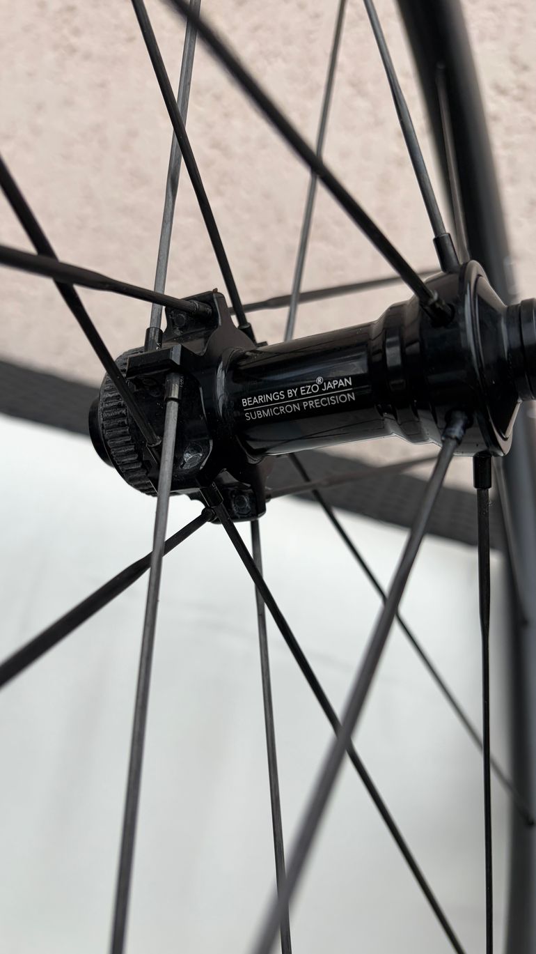 Used Hunt 44 UD Carbon Spoke Disc Wheelset 2024 bike — image 10 of 13