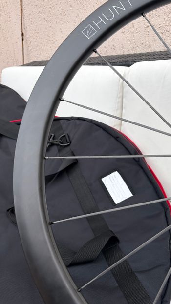 Used Hunt 44 UD Carbon Spoke Disc Wheelset 2024 bike — image 11 of 13