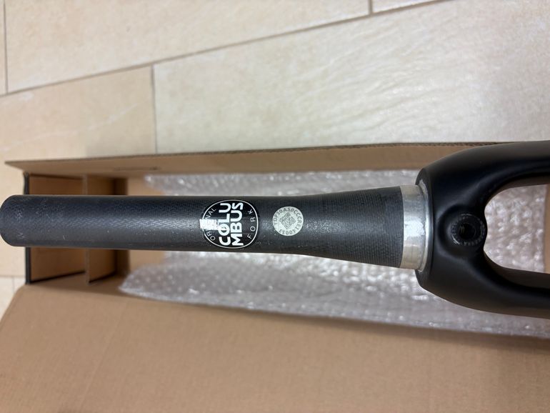 Used Columbus Futura 1 1/8 - 1 1/2" Fork bike — image 4 of 5