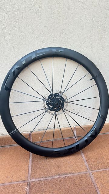 Tweedehands Cadex Ultra 50 2024 bike — afbeelding 9 van 11