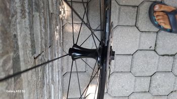 Použité Specialized CLX 32 Disc Brake Carbon Clincher Wheelset bike — obrázek 9 z 9
