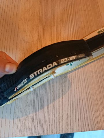 Vittoria stradda 2015 Tyres & Tubes usato